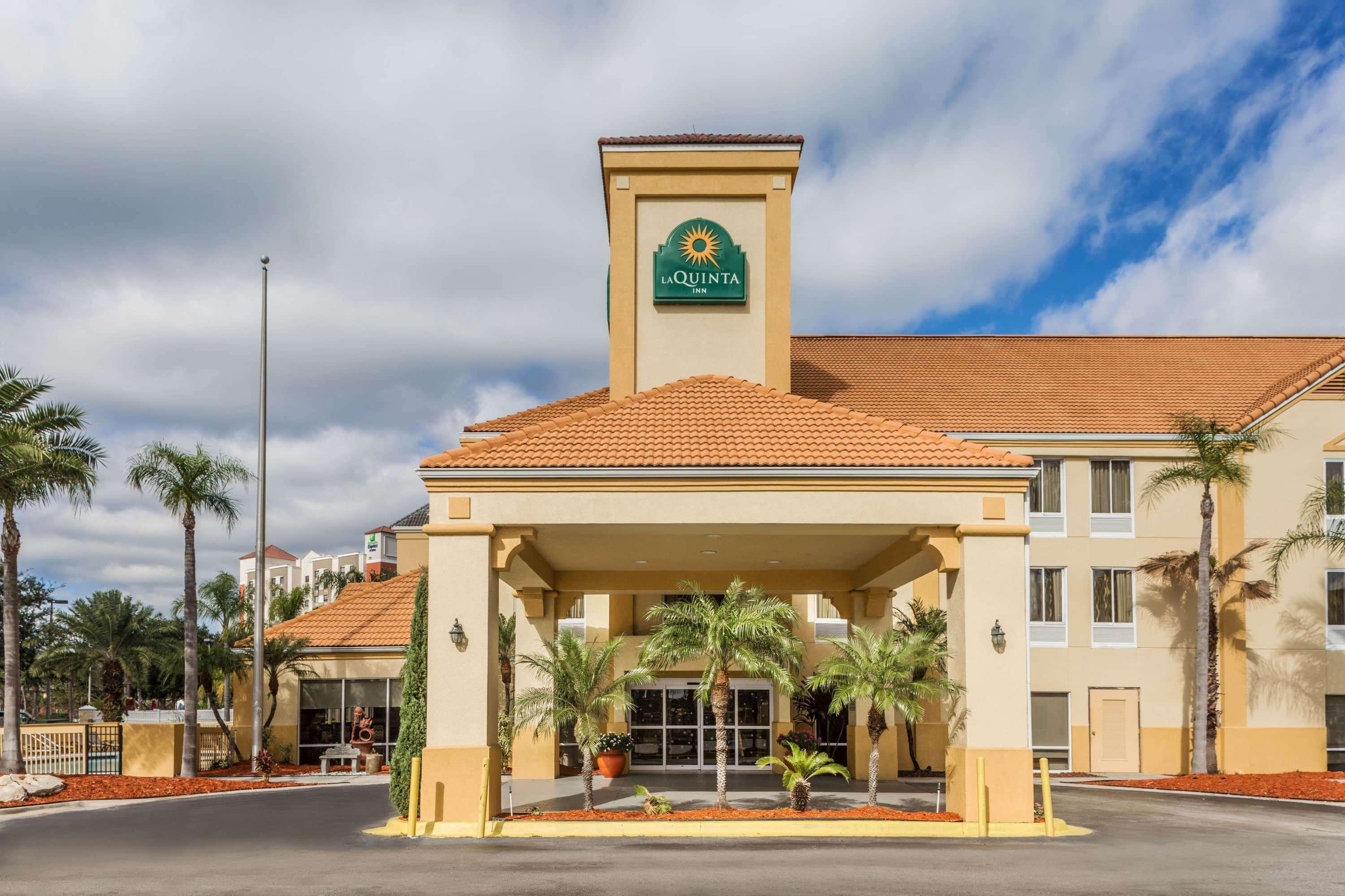 La Quinta By Wyndham Orlando Universal Area - Free Shuttle To Universal Εξωτερικό φωτογραφία