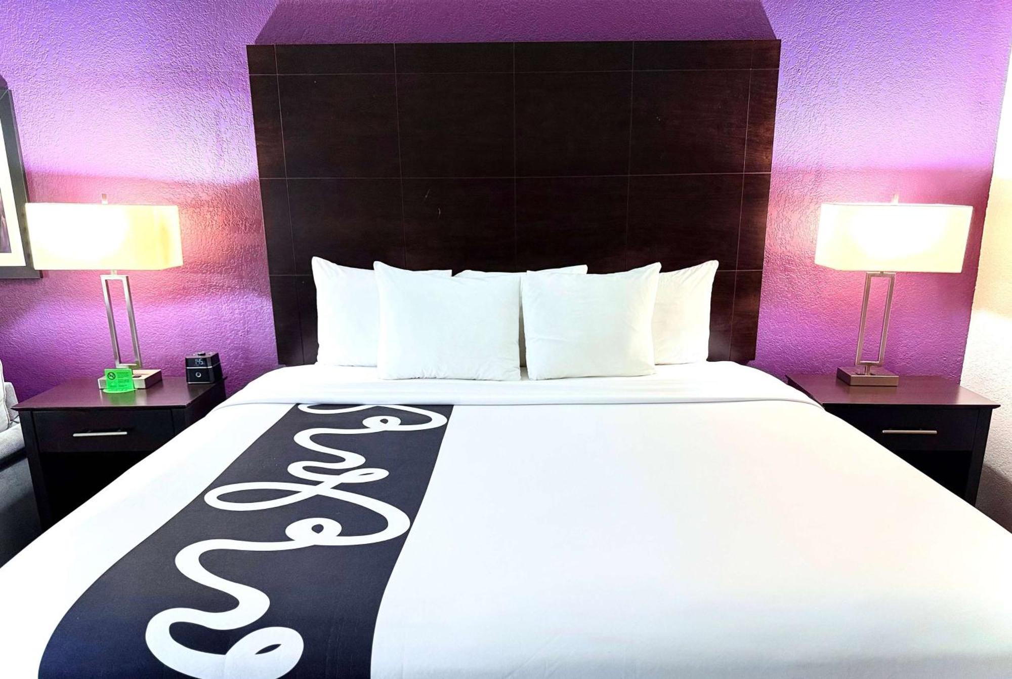 La Quinta By Wyndham Orlando Universal Area - Free Shuttle To Universal Εξωτερικό φωτογραφία