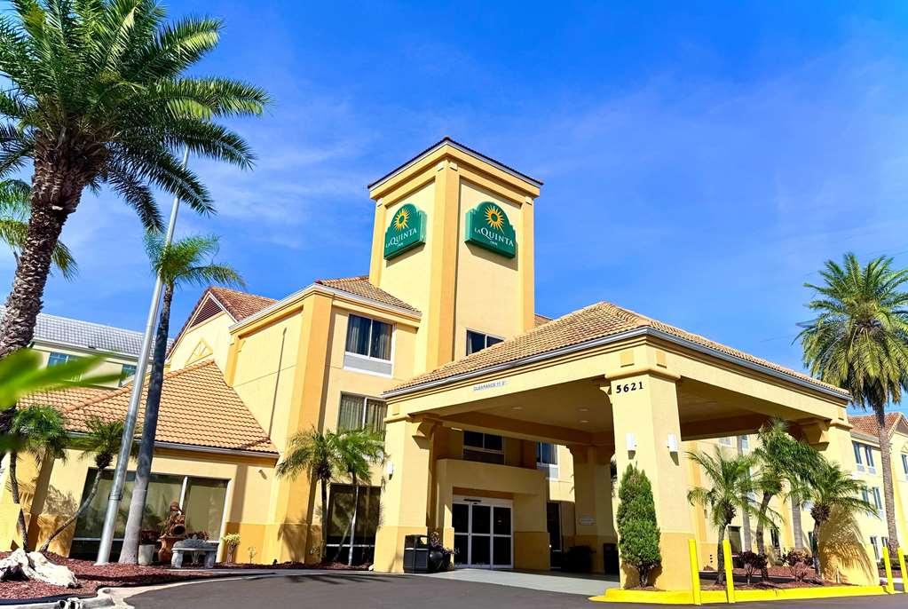 La Quinta By Wyndham Orlando Universal Area - Free Shuttle To Universal Εξωτερικό φωτογραφία